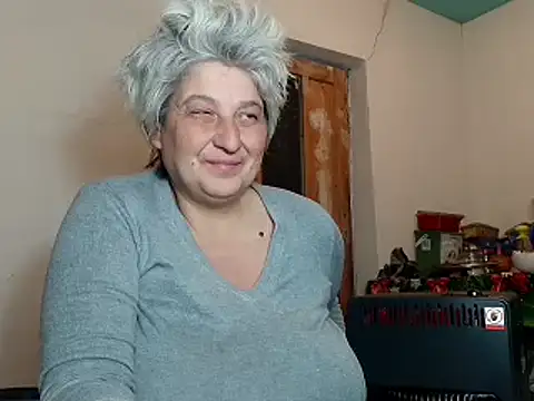 Snapshot of ExquisiteMature chatting on 02.17.25 ExquisiteMature online show from 02.17.25