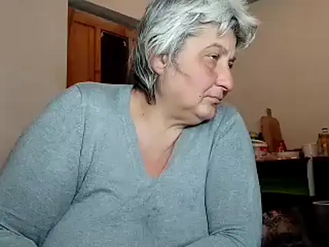 Snapshot of ExquisiteMature chatting on 03.04.25 ExquisiteMature online show from 03.04.25