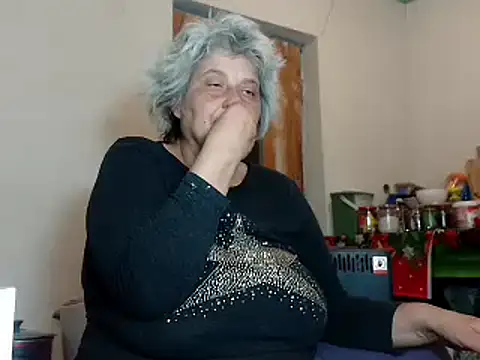 Snapshot of ExquisiteMature chatting on 03.10.25 ExquisiteMature online show from 03.10.25