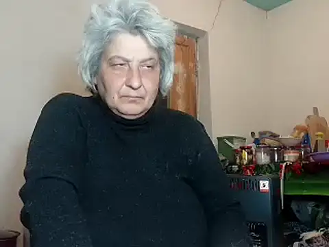 Snapshot of ExquisiteMature chatting on 03.17.25 ExquisiteMature online show from 03.17.25