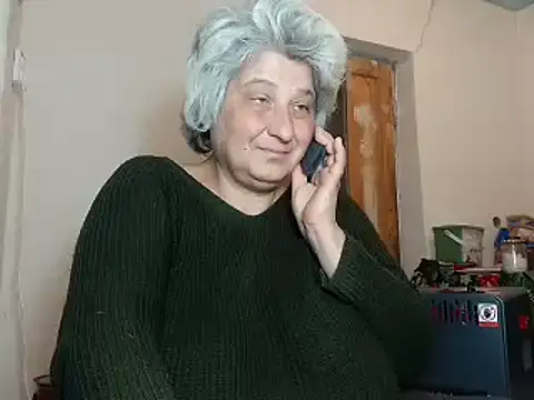 Snapshot of ExquisiteMature chatting on 03.17.25 ExquisiteMature online show from 03.17.25