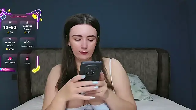 IamMolly online show from 09.11.25