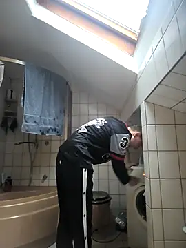 AnubisTVirus online show from 12.15.25