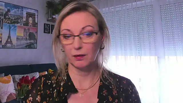 vanessa chat online show from 02.18.25