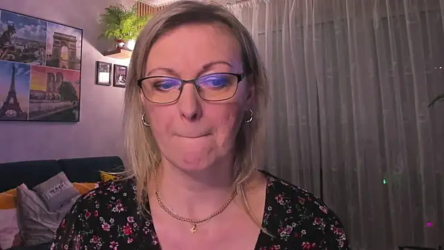 vanessa chat online show from 03.11.25