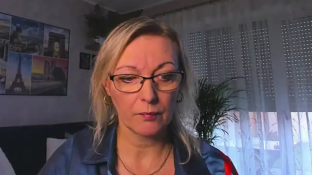 vanessa chat online show from 12.03.25