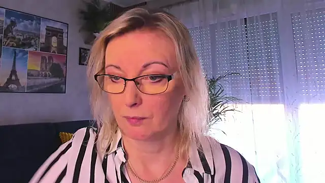 vanessa chat online show from 03.03.26