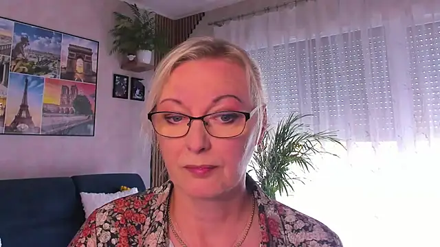 vanessa chat online show from 04.29.26