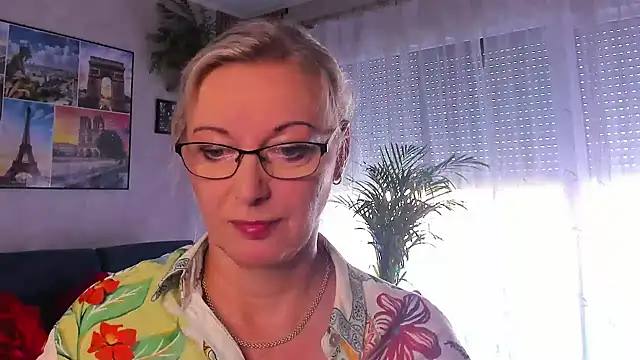 Snapshot of vanessa_chat chatting on 06.24.26 vanessa chat online show from 06.24.26