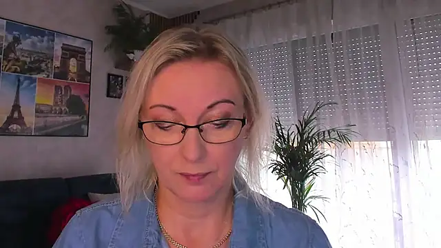 Snapshot of vanessa_chat chatting on 07.15.26 vanessa chat online show from 07.15.26