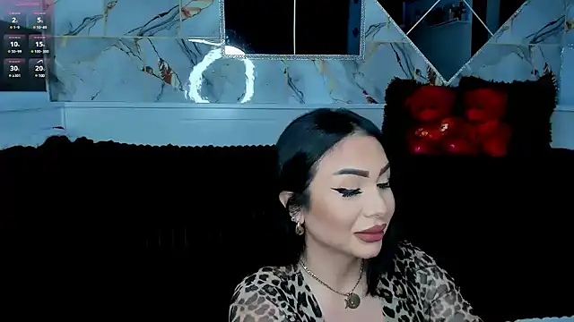 Snapshot of mistress_meryem chatting on 02.04.25 mistress meryem online show from 02.04.25