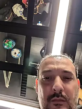 Snapshot of DarkDea chatting on 01.01.25 DarkDea online show from 01.01.25