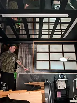 Snapshot of DarkDea chatting on 02.16.25 DarkDea online show from 02.16.25