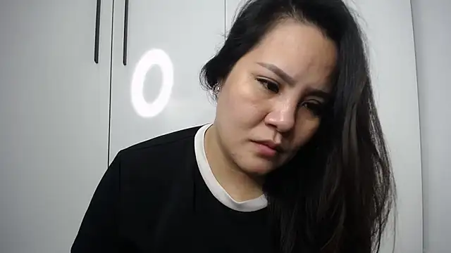 Snapshot of Squirt_tsunami_268 chatting on 03.05.25 Squirt tsunami 268 online show from 03.05.25