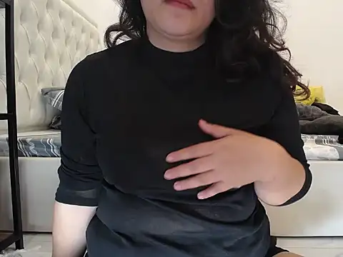 Snapshot of Squirt_tsunami_268 chatting on 12.05.25 Squirt tsunami 268 online show from 12.05.25