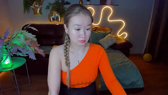 PollyOcean online show from 01.05.25