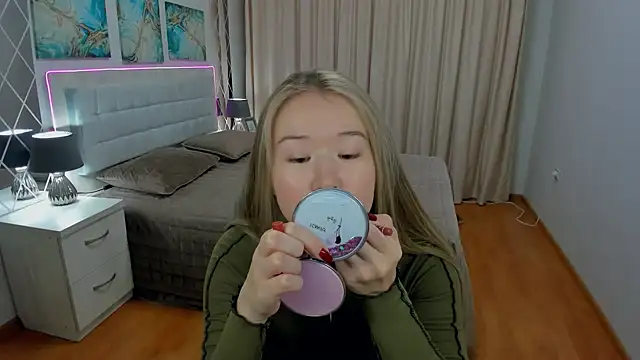 PollyOcean online show from 01.30.25