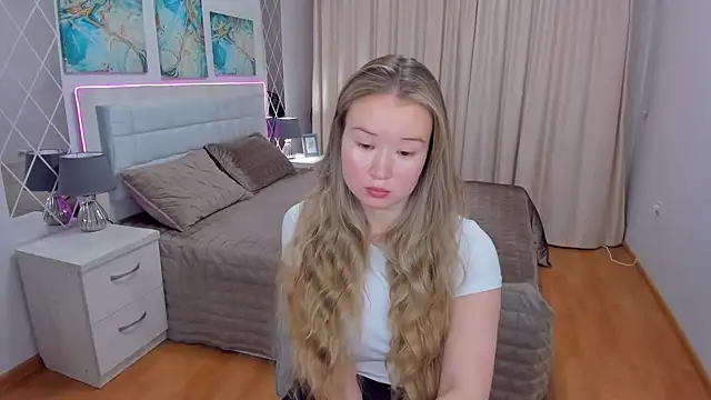 PollyOcean online show from 02.12.25