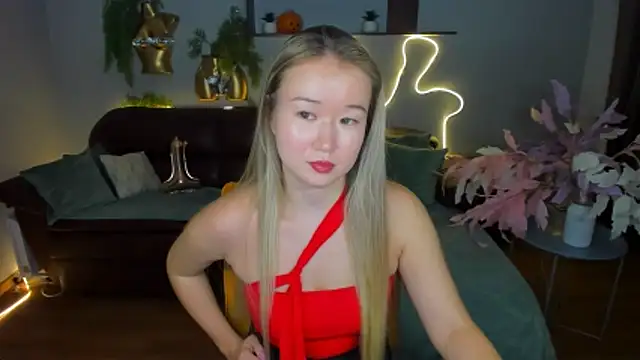 PollyOcean online show from 10.28.25