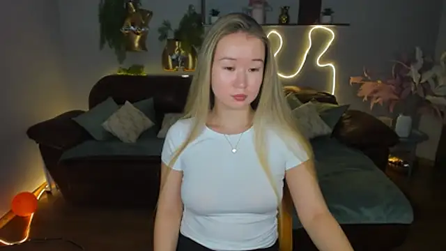 PollyOcean online show from 11.17.25