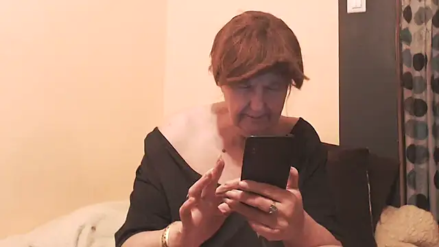 Snapshot of MioritaHard chatting on 05.28.26 MioritaHard online show from 05.28.26