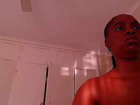 Snapshot of LuciousLips96 chatting on 07.11.26 LuciousLips96 online show from 07.11.26