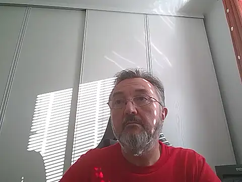 Snapshot of steb06 chatting on 12.05.25 steb06 online show from 12.05.25