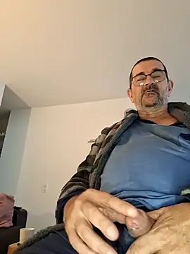 Snapshot of silvio-aus-luzern-CH chatting on 12.25.24 silvio-aus-luzern-CH online show from 12.25.24