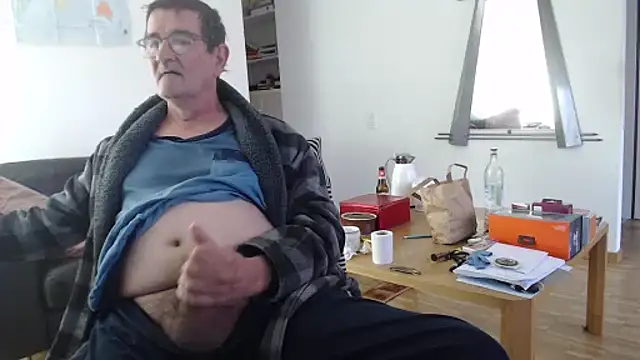 Snapshot of silvio-aus-luzern-CH chatting on 03.21.26 silvio-aus-luzern-CH online show from 03.21.26