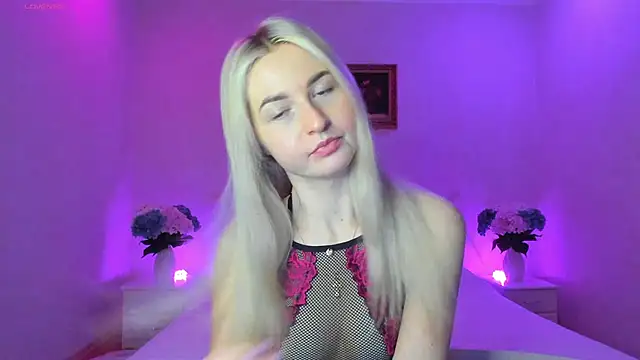 AnnaCarrera online show from 01.15.25