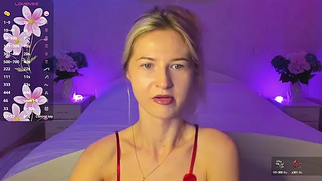 AnnaCarrera online show from 09.15.25