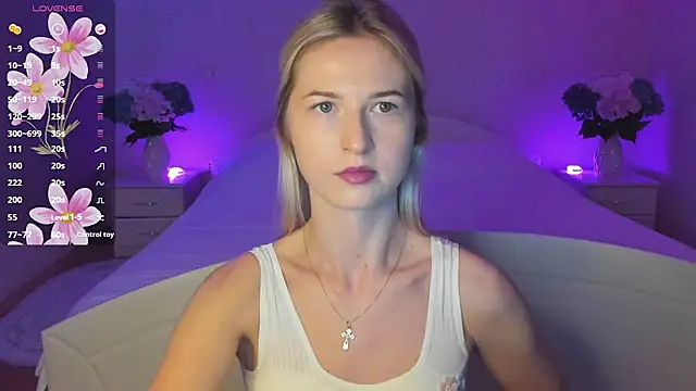 AnnaCarrera online show from 09.18.25