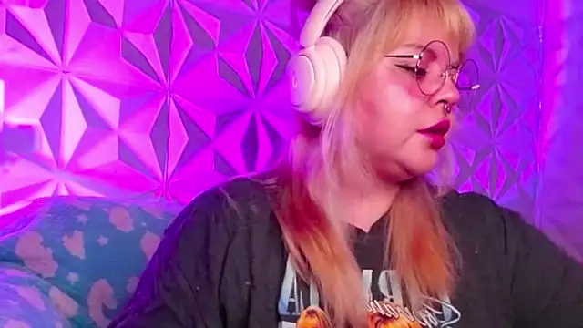 Satyn doll online show from 09.26.25