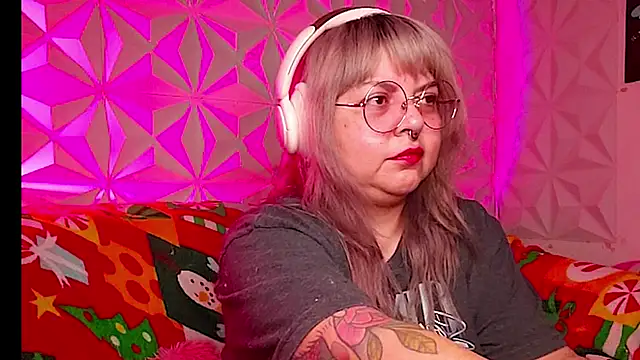 Satyn doll online show from 12.23.25