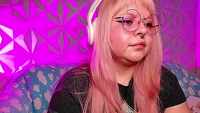 Satyn doll online show from 04.25.26
