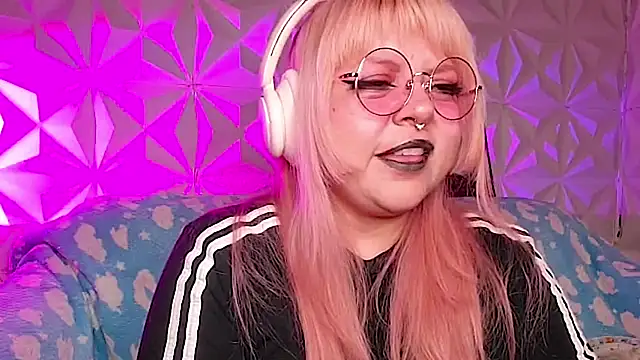 Satyn doll online show from 04.28.26