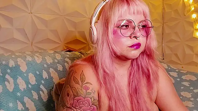 Satyn doll online show from 06.04.26