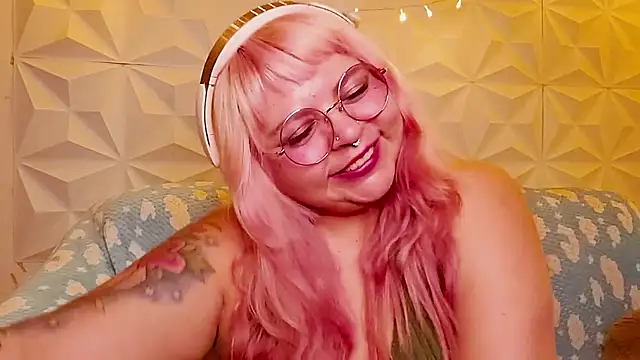 Satyn doll online show from 06.04.26