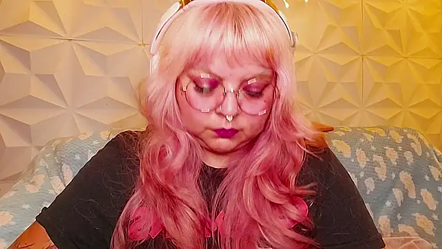 Satyn doll online show from 06.05.26