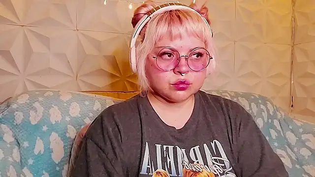 Satyn doll online show from 06.07.26