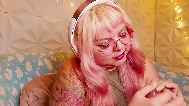Satyn doll online show from 06.10.26