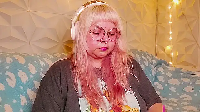Satyn doll online show from 06.14.26