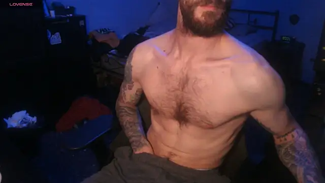 SexxxyLouis online show from 09.29.25