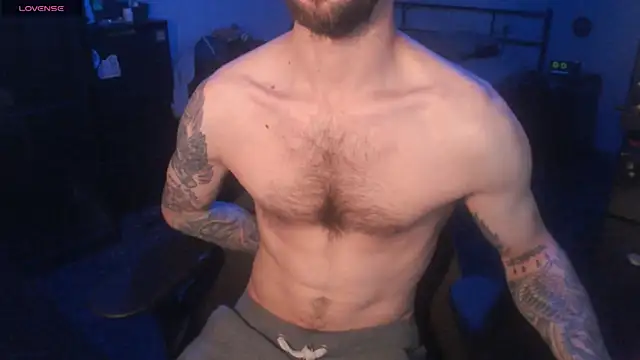 SexxxyLouis online show from 11.03.25