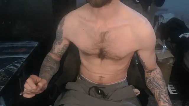 SexxxyLouis online show from 05.17.26