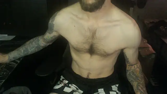 SexxxyLouis online show from 05.19.26