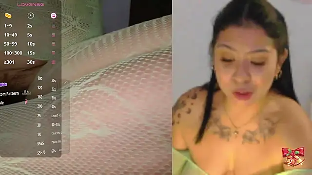 Snapshot of little_susie chatting on 12.16.25 little susie online show from 12.16.25