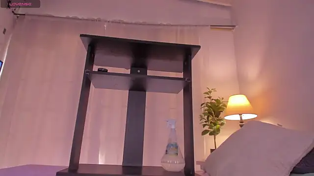 Secret chells online show from 02.05.25