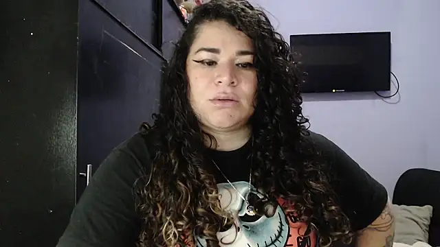 Snapshot of ANGELIQUE_KLANE chatting on 01.31.25 ANGELIQUE KLANE online show from 01.31.25