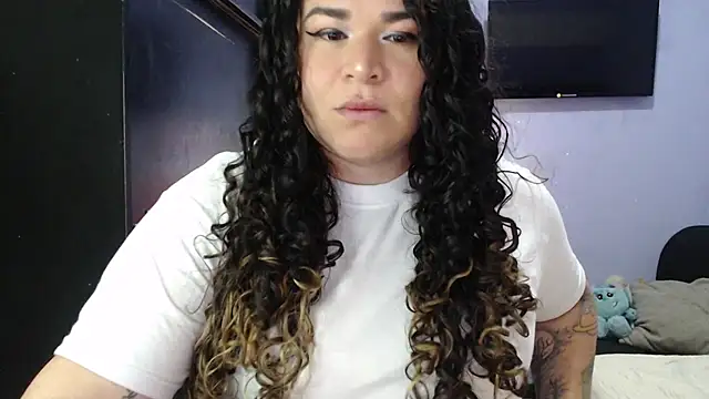 Snapshot of ANGELIQUE_KLANE chatting on 03.01.25 ANGELIQUE KLANE online show from 03.01.25